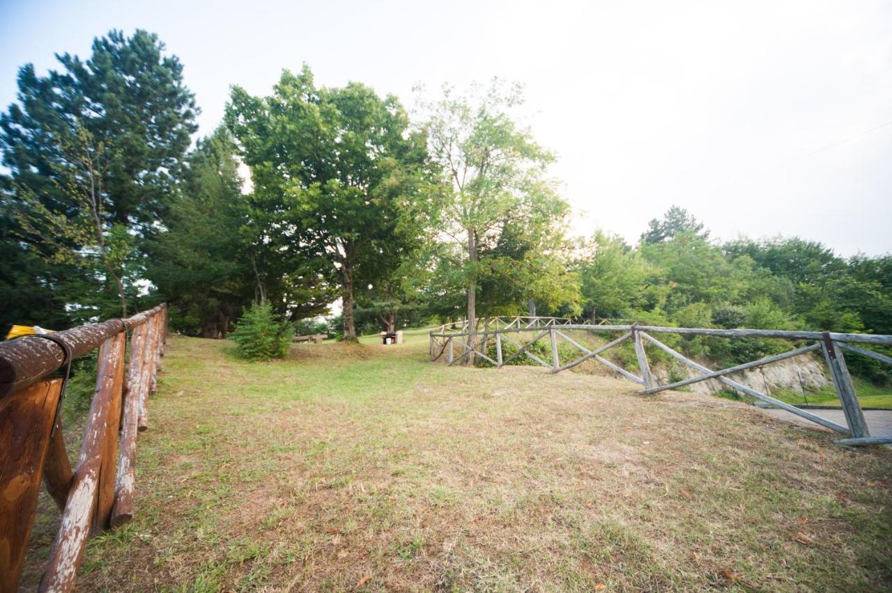 Bed and Breakfast Il Castagno Montemonaco Exterior foto